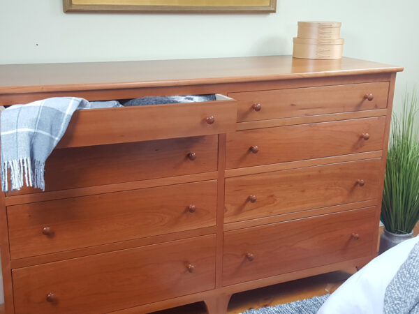 chests dressers bedroom furniture shaker horizontal chest eight ten twelve drawer dresser drawer Shaker Horizontal Chest